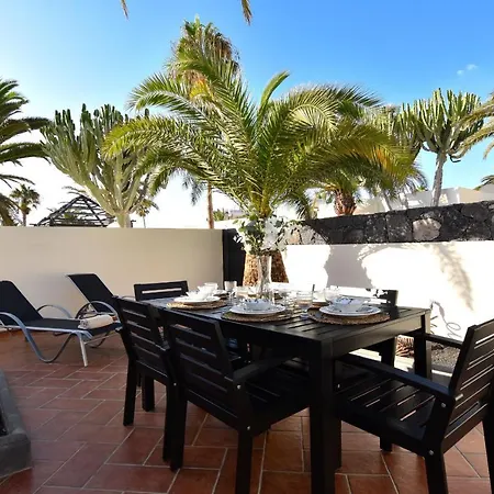 Sunny Bungalow In Front Of The Sea 3 Bedrooms