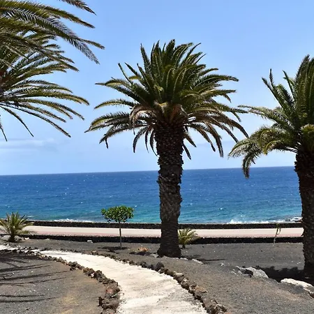 Sunny Bungalow In Front Of The Sea 3 Bedrooms * Costa Teguise